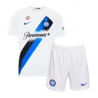 Dětský Fotbalový dres Inter Milan Benjamin Pavard #28 2023-24 Venkovní Krátký Rukáv (+ trenýrky)